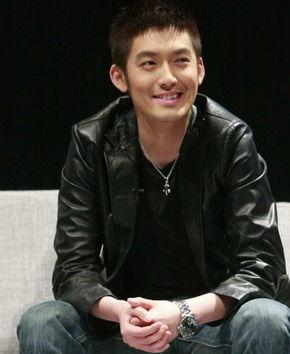 张博演员个人资料,多才多艺的影视演员，演艺生涯精彩纷呈